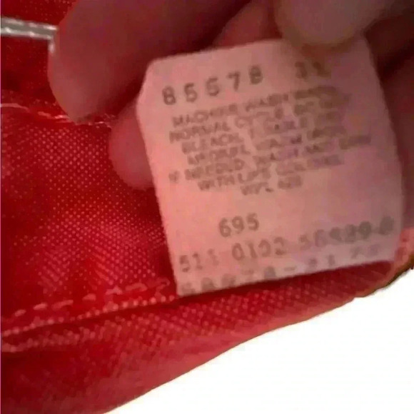 Levi’s size 14 red denim wide leg cropped jeans. EUC. Blue zipper& stitching . - Picture 10 of 16